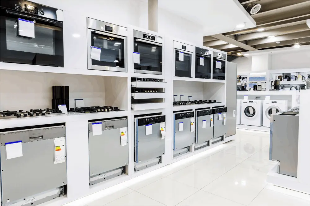 viele Elektrogeräte im Laden